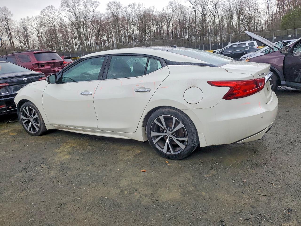2017 NISSAN MAXIMA PLATINUM photo 4
