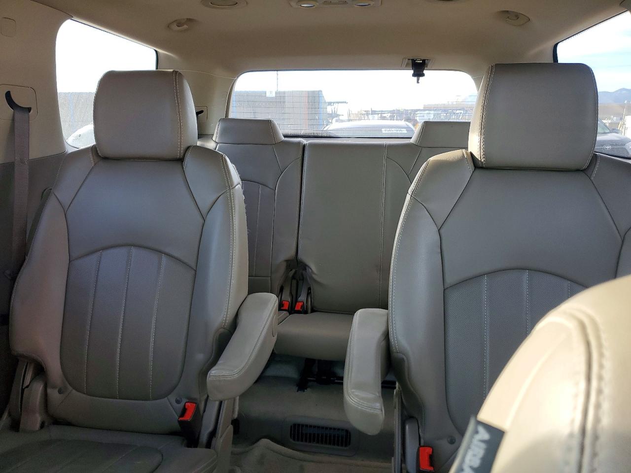 2016 GMC ACADIA DENALI photo 10