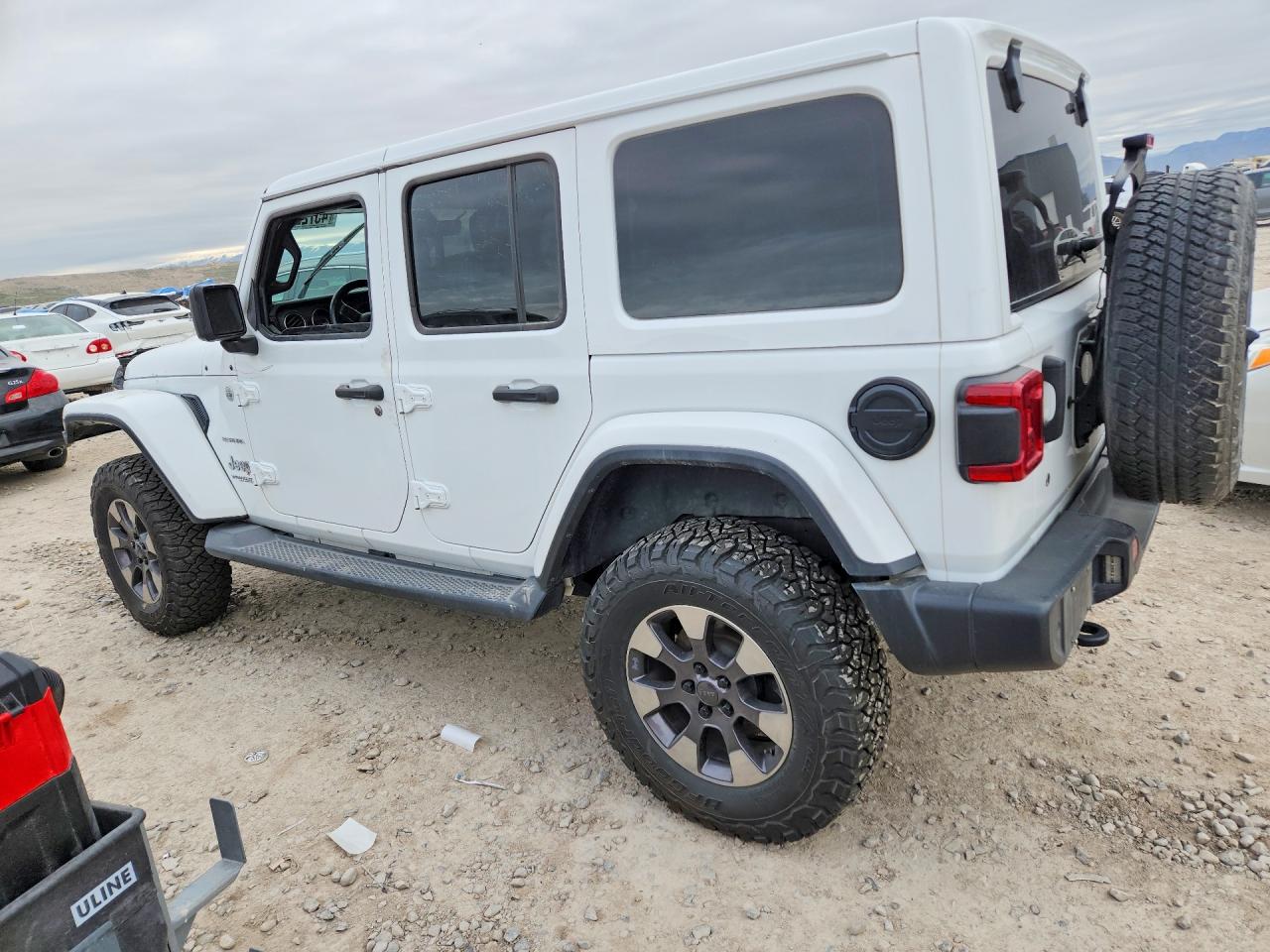 2018 JEEP WRANGLER UNLIMITED SAHARA photo 4