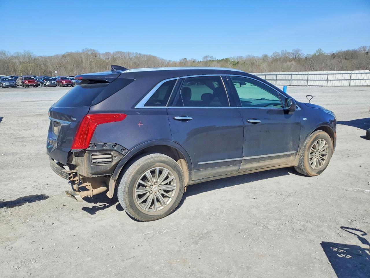 2017 CADILLAC XT5 LUXURY photo 3