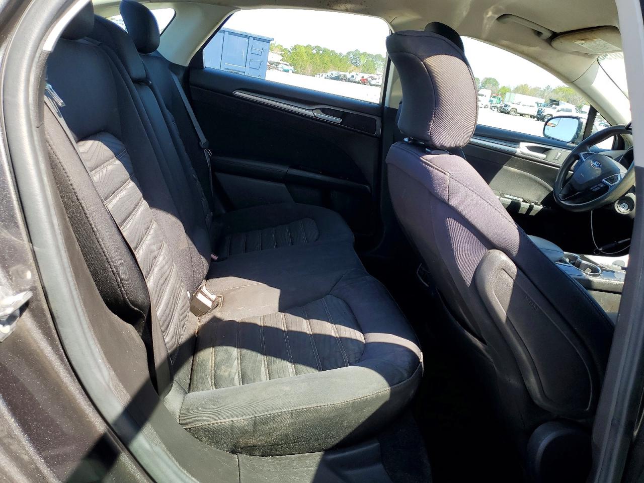 2016 FORD FUSION SE photo 19