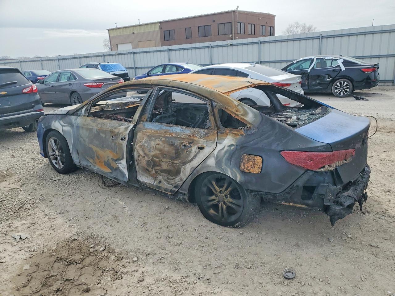 2018 HYUNDAI SONATA SEL photo 2