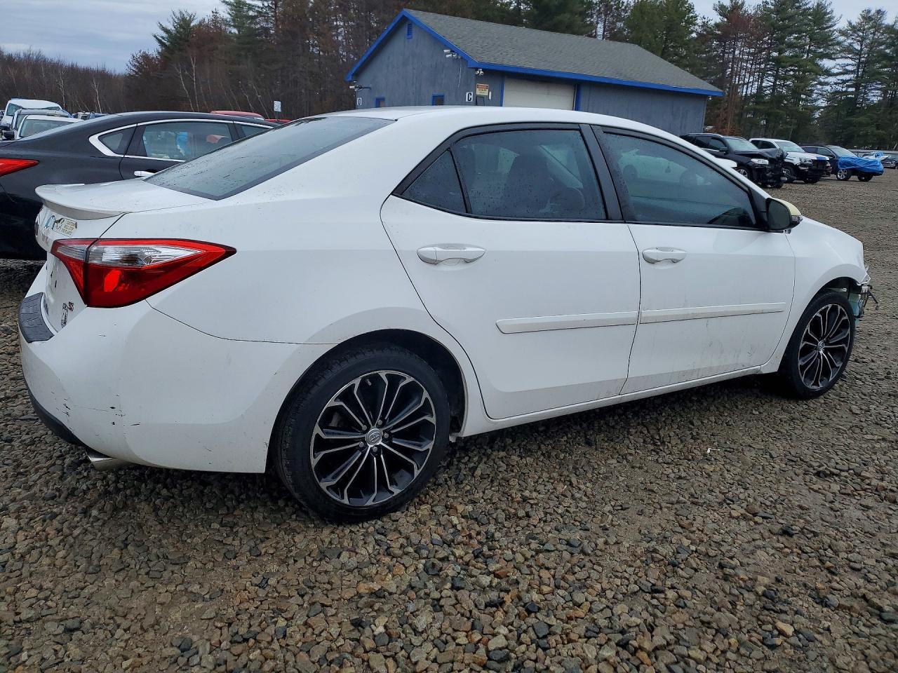 2016 TOYOTA COROLLA S PLUS photo 3