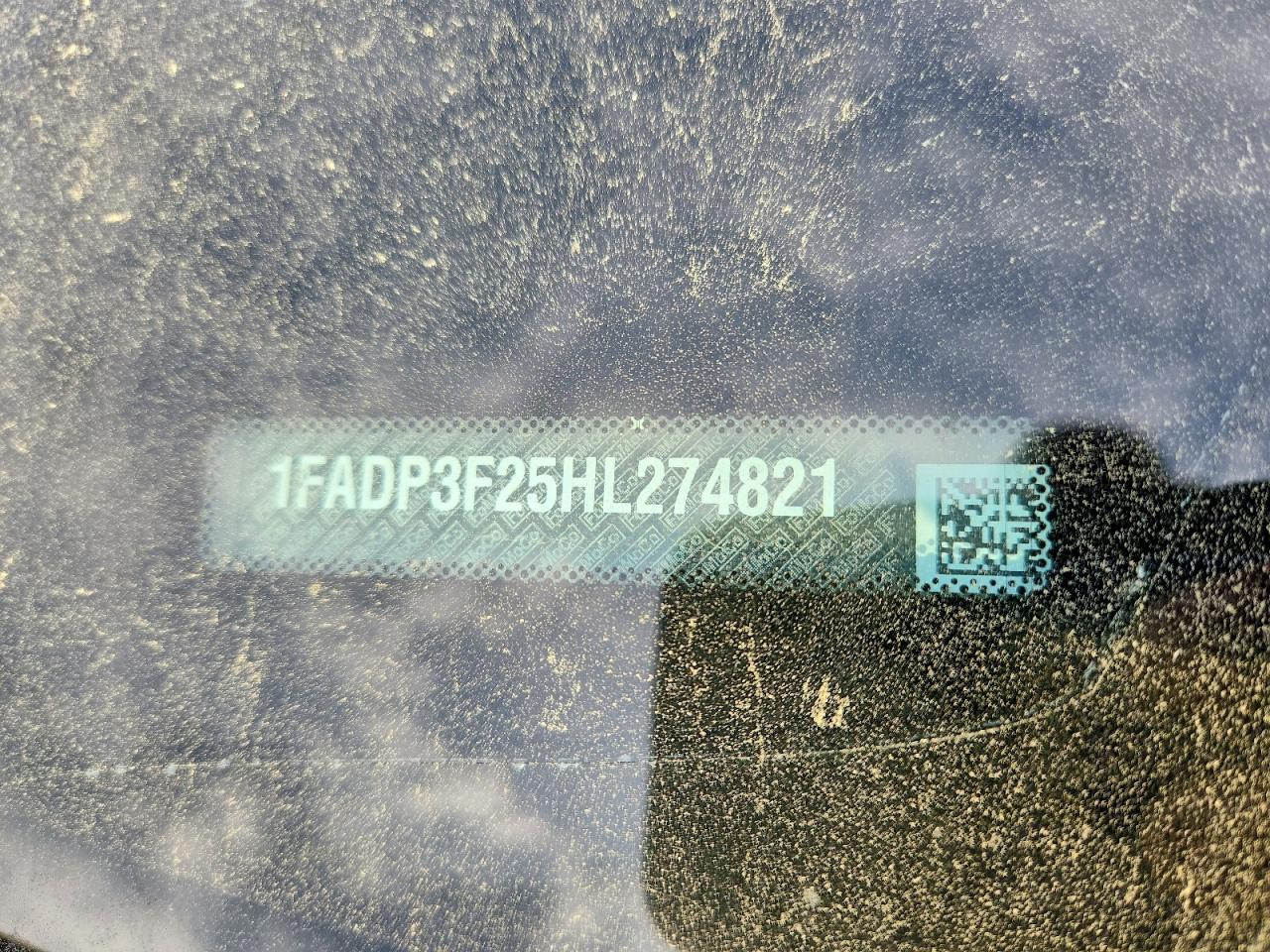 2017 FORD FOCUS SE photo 23