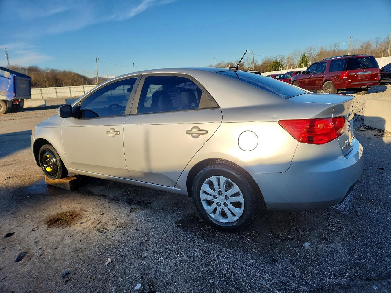 2010 KIA FORTE EX photo 4