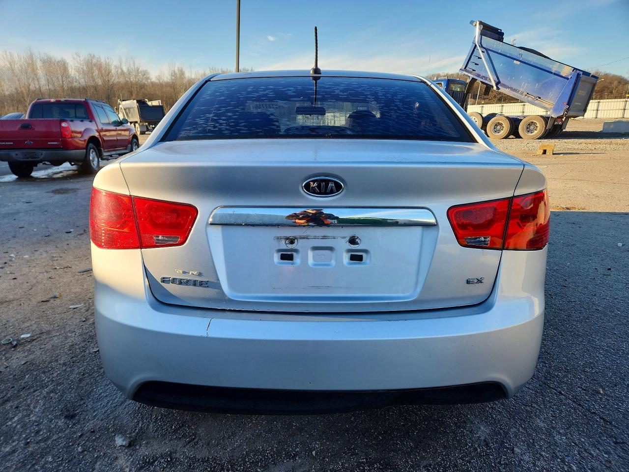 2010 KIA FORTE EX photo 16
