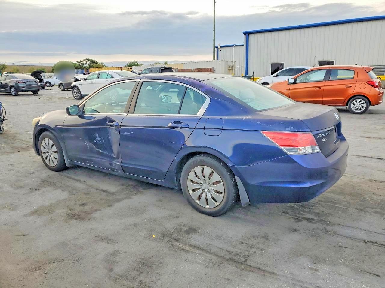 2010 HONDA ACCORD LX photo 2
