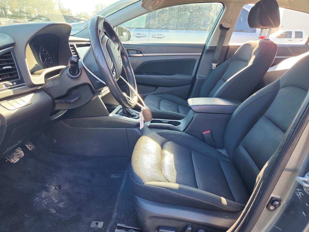 2017 HYUNDAI ELANTRA VALUE EDITION photo 7