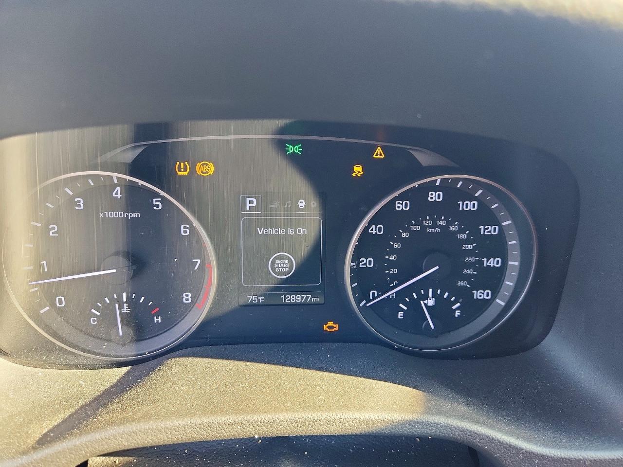 2017 HYUNDAI ELANTRA VALUE EDITION photo 9