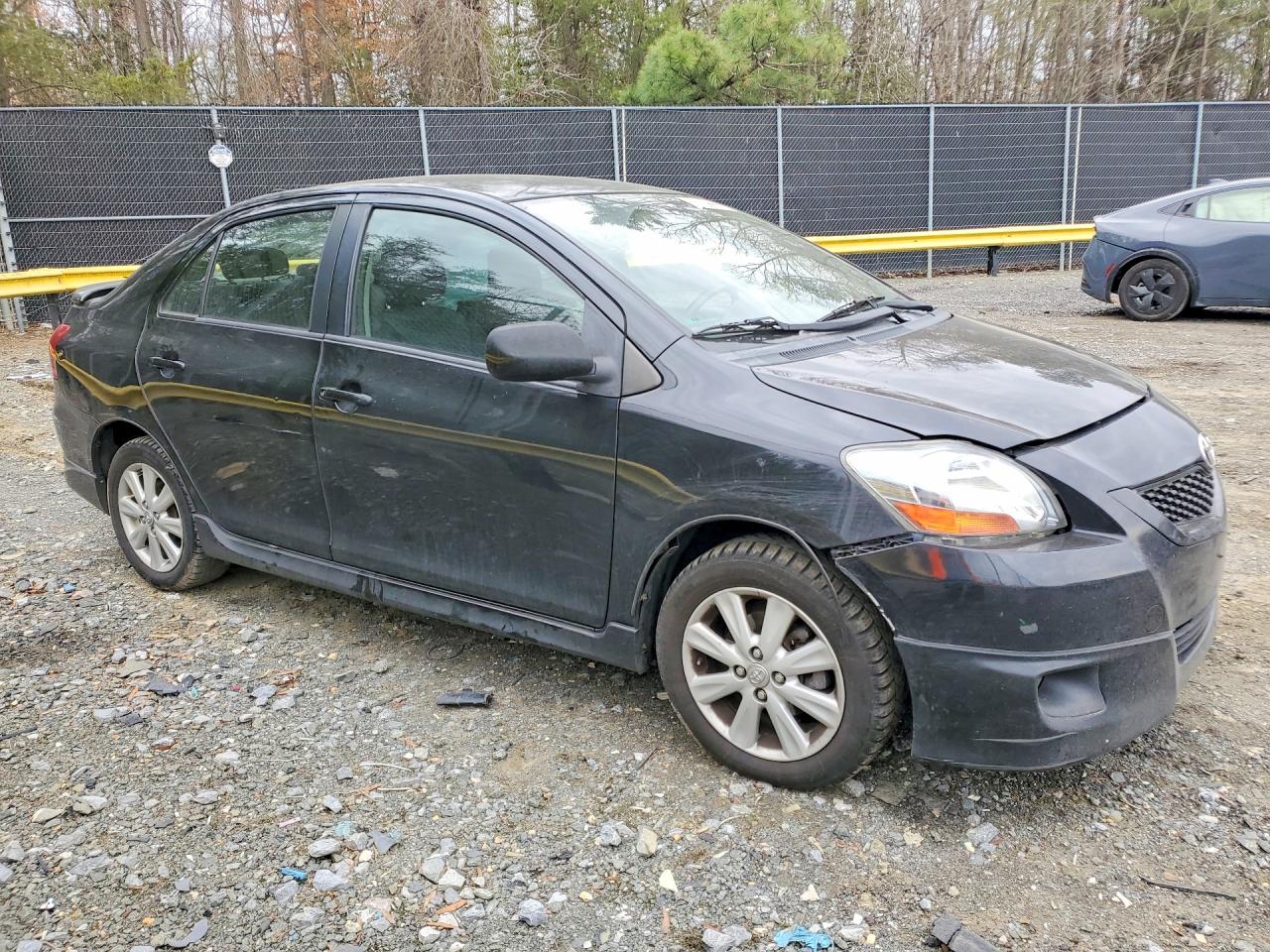 2009 TOYOTA YARIS S photo 4