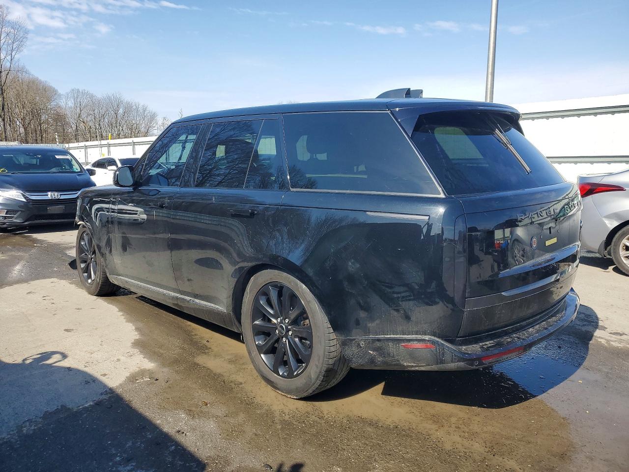2023 LAND ROVER RANGE ROVER SE photo 4