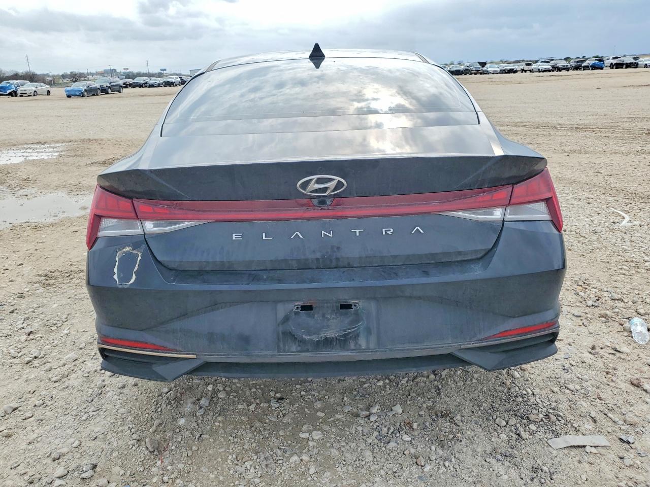 2022 HYUNDAI ELANTRA SEL photo 6