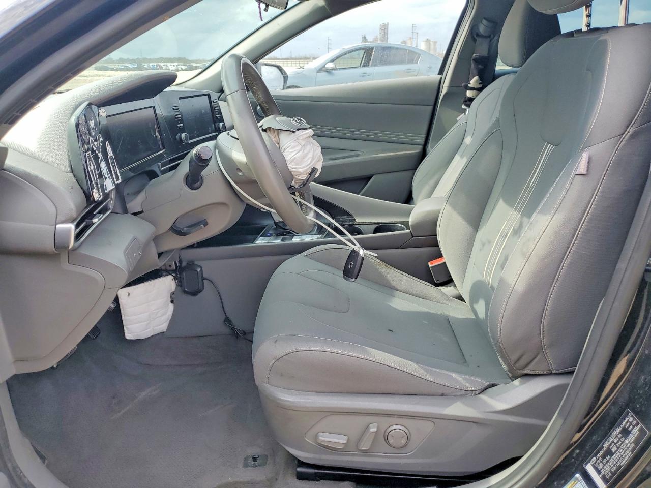 2022 HYUNDAI ELANTRA SEL photo 7