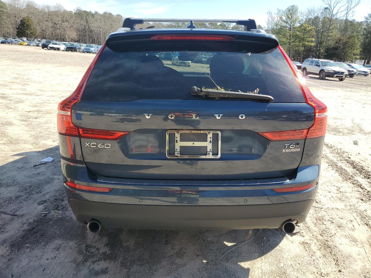 2021 VOLVO XC60 T6 MOMENTUM photo 11