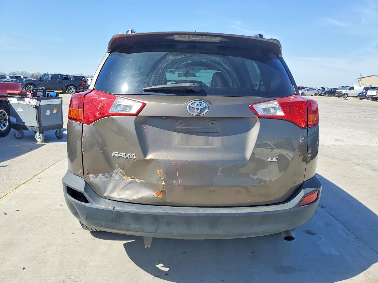 2013 TOYOTA RAV4 LE photo 11