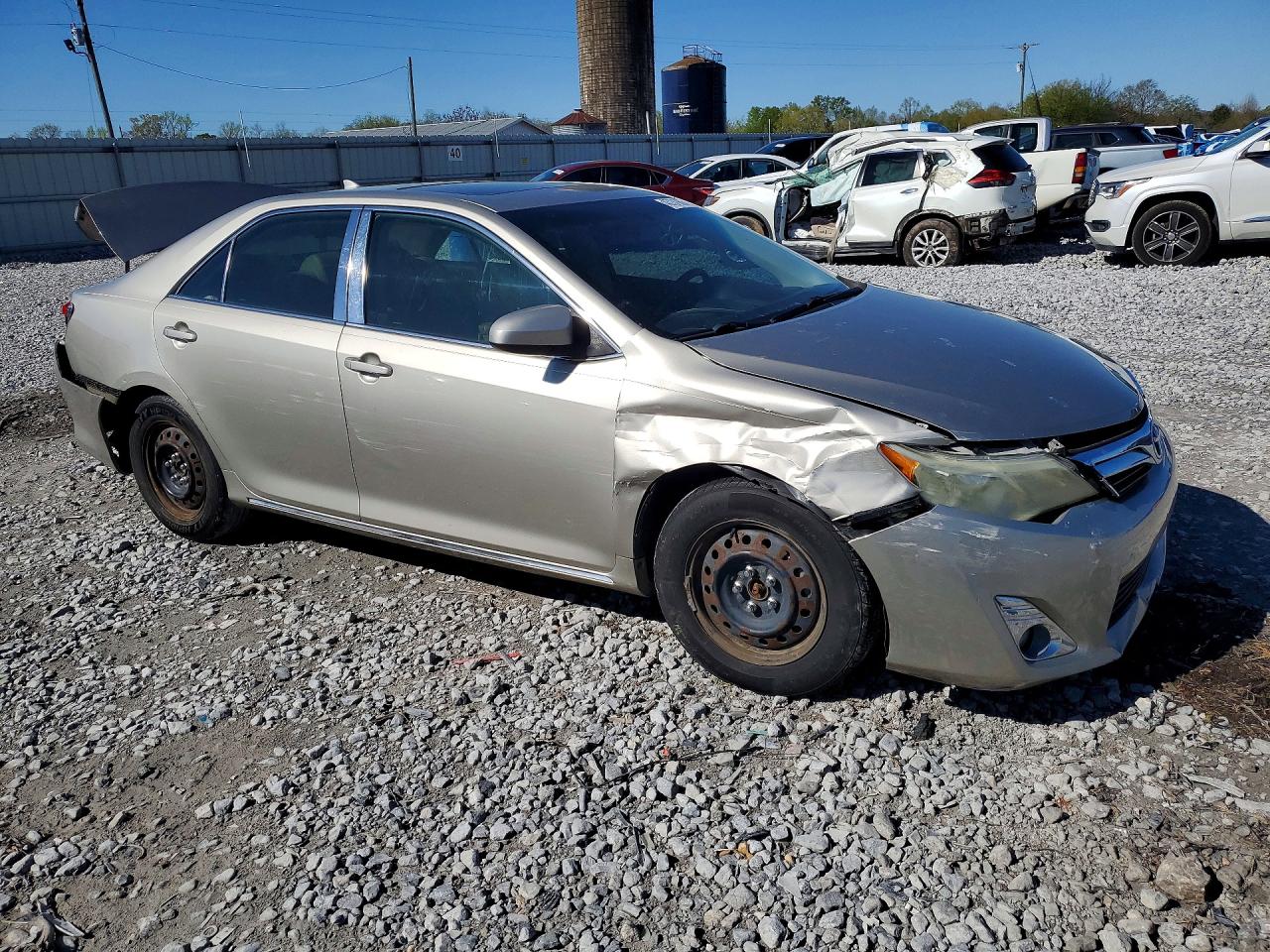 2013 TOYOTA CAMRY XLE photo 7