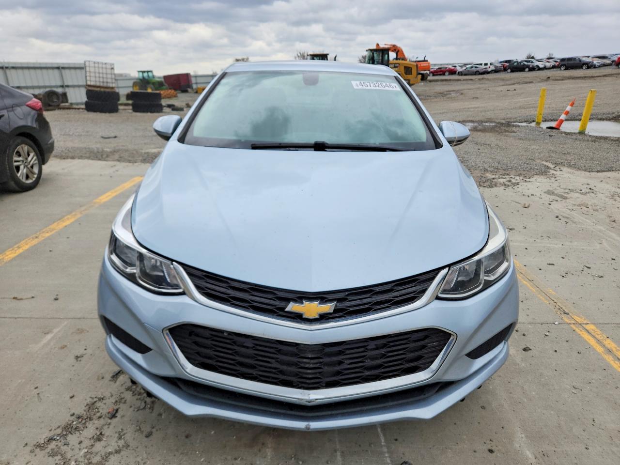 2017 CHEVROLET CRUZE LS photo 9