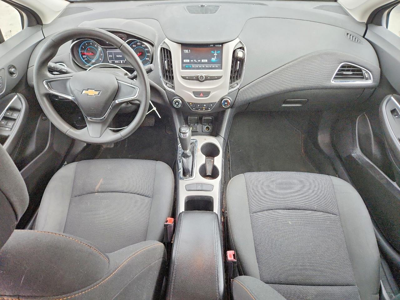 2017 CHEVROLET CRUZE LS photo 15