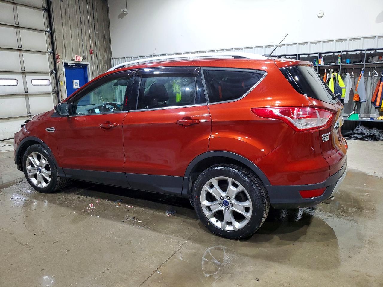 2015 FORD ESCAPE TITANIUM photo 2