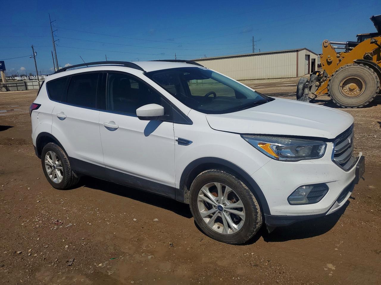 2018 FORD ESCAPE SE photo 4