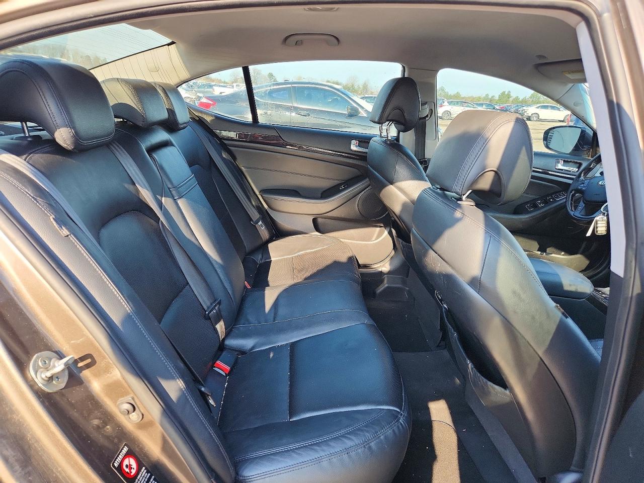 2014 KIA CADENZA PREMIUM photo 28