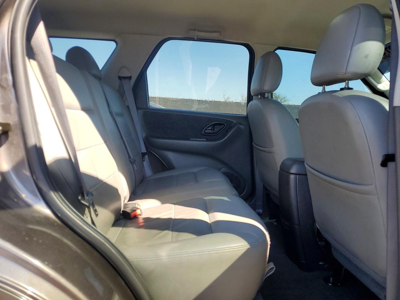 2006 FORD ESCAPE XLT photo 21