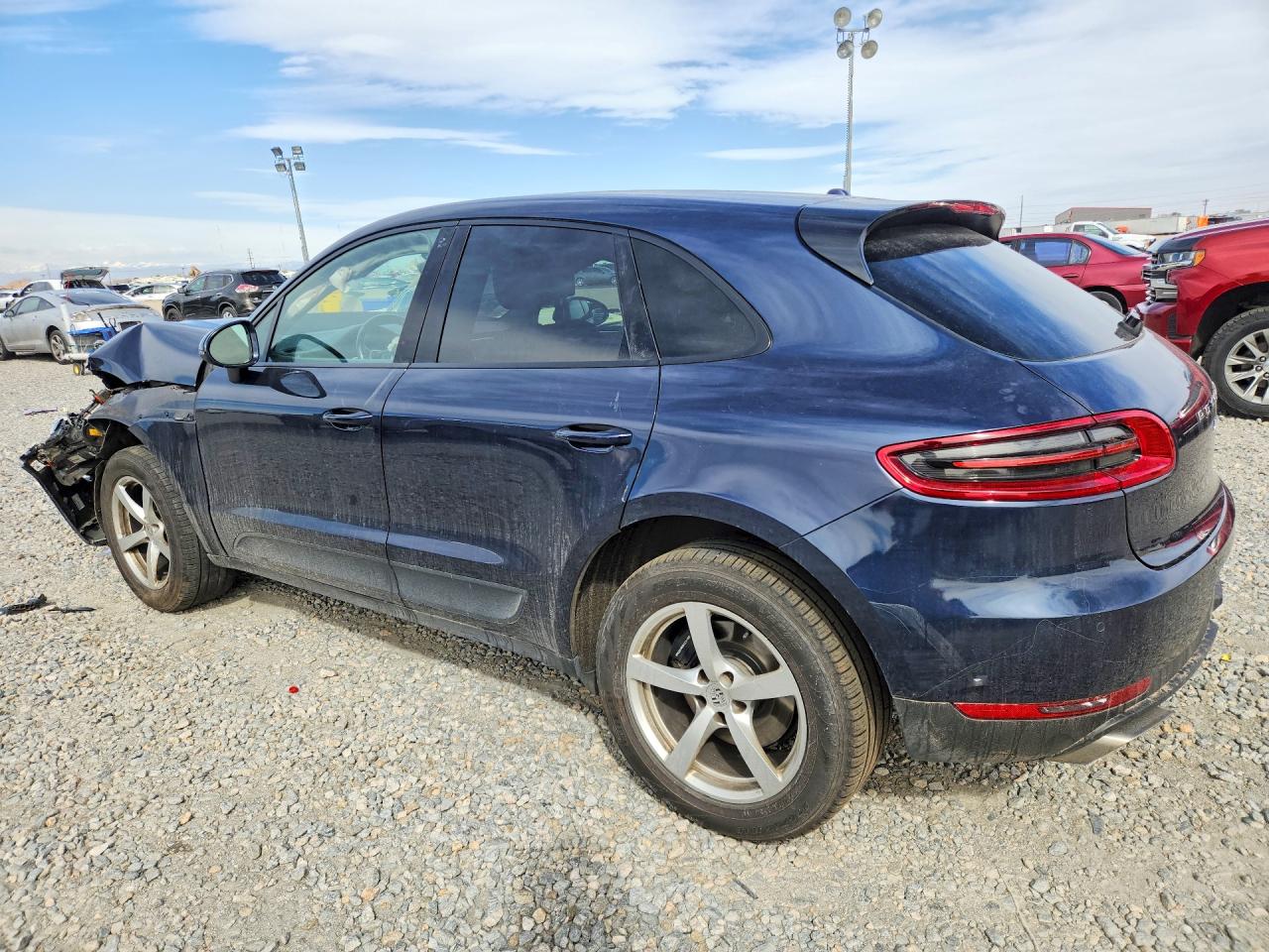 2018 PORSCHE MACAN photo 4