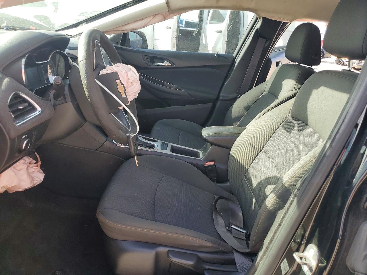 2017 CHEVROLET CRUZE LS photo 13