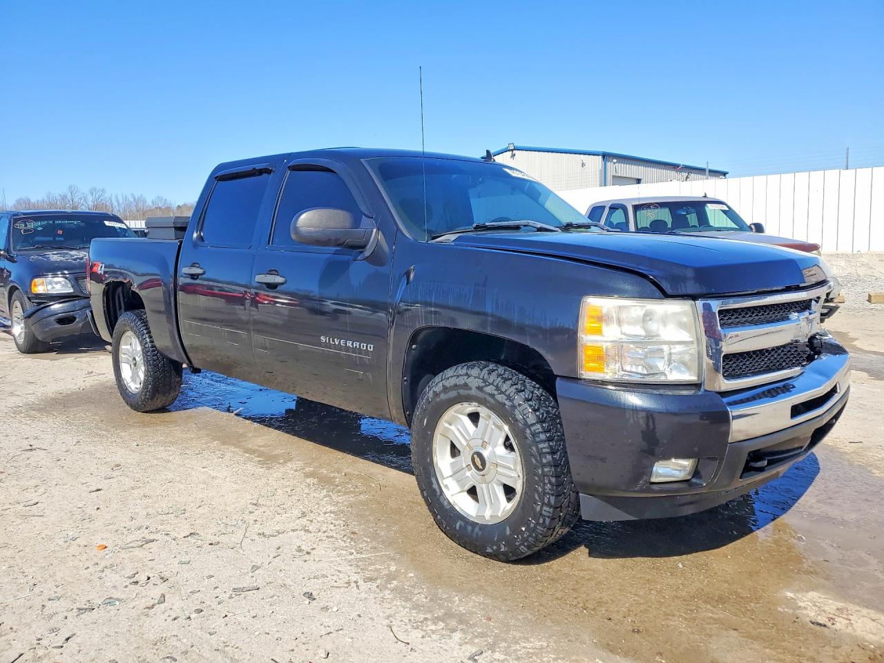 2010 CHEVROLET SILVERADO K1500 LT photo 4