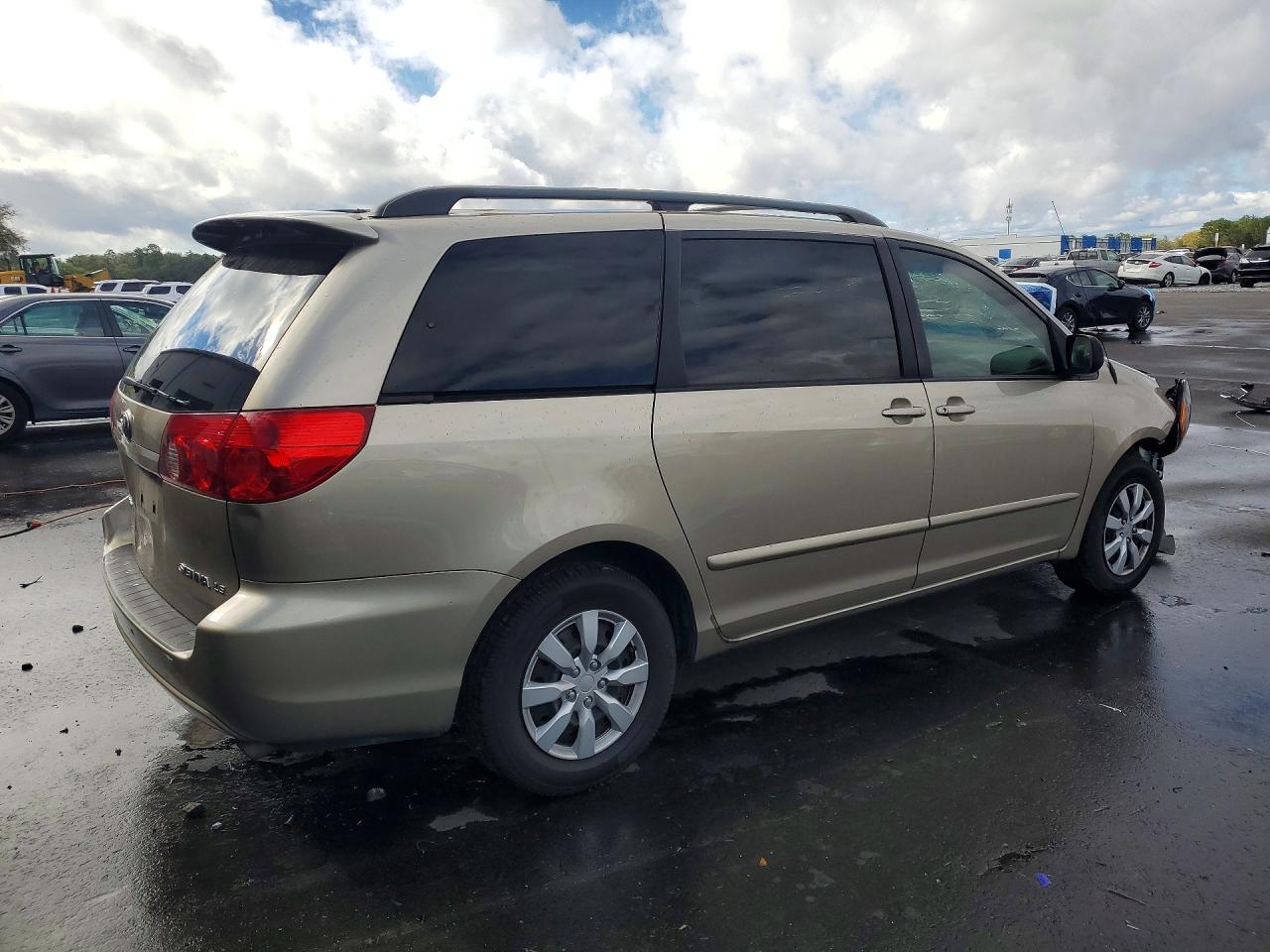 2006 TOYOTA SIENNA LE 7 PASSENGER photo 3