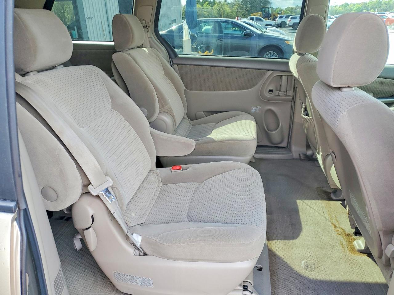 2006 TOYOTA SIENNA LE 7 PASSENGER photo 11