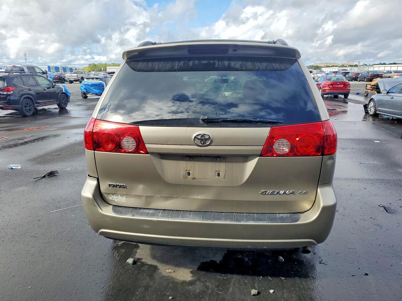 2006 TOYOTA SIENNA LE 7 PASSENGER photo 6