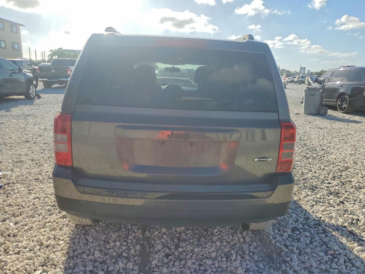 2015 JEEP PATRIOT SPORT photo 6