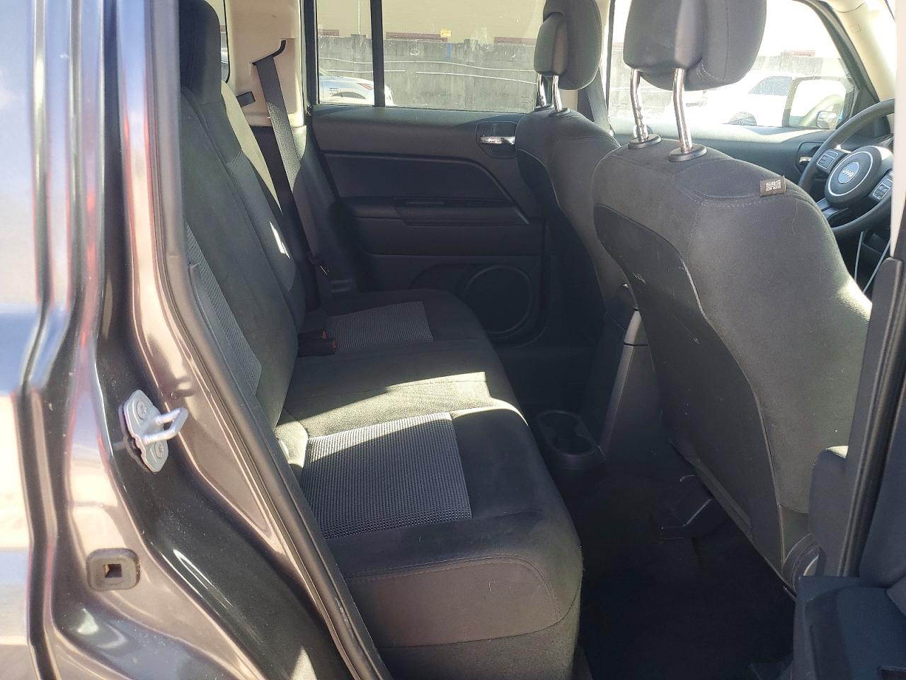 2015 JEEP PATRIOT SPORT photo 10