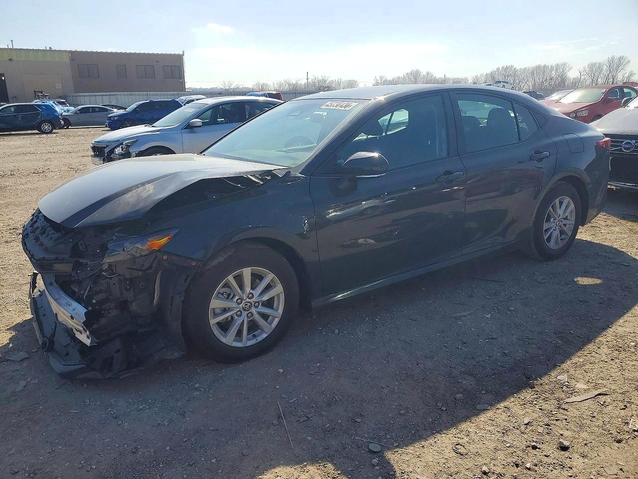 2025 TOYOTA CAMRY