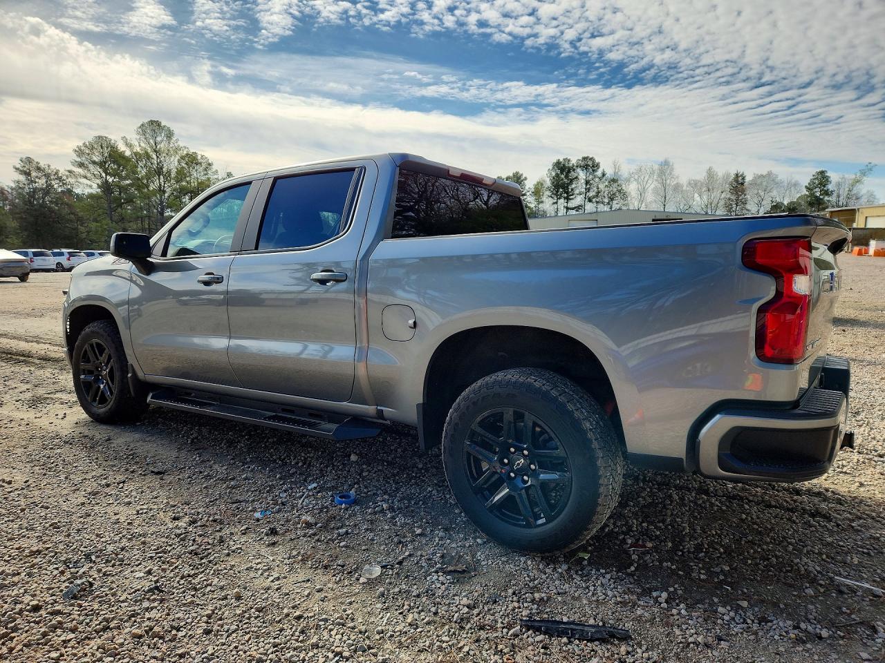 2024 CHEVROLET SILVERADO K1500 RST photo 2