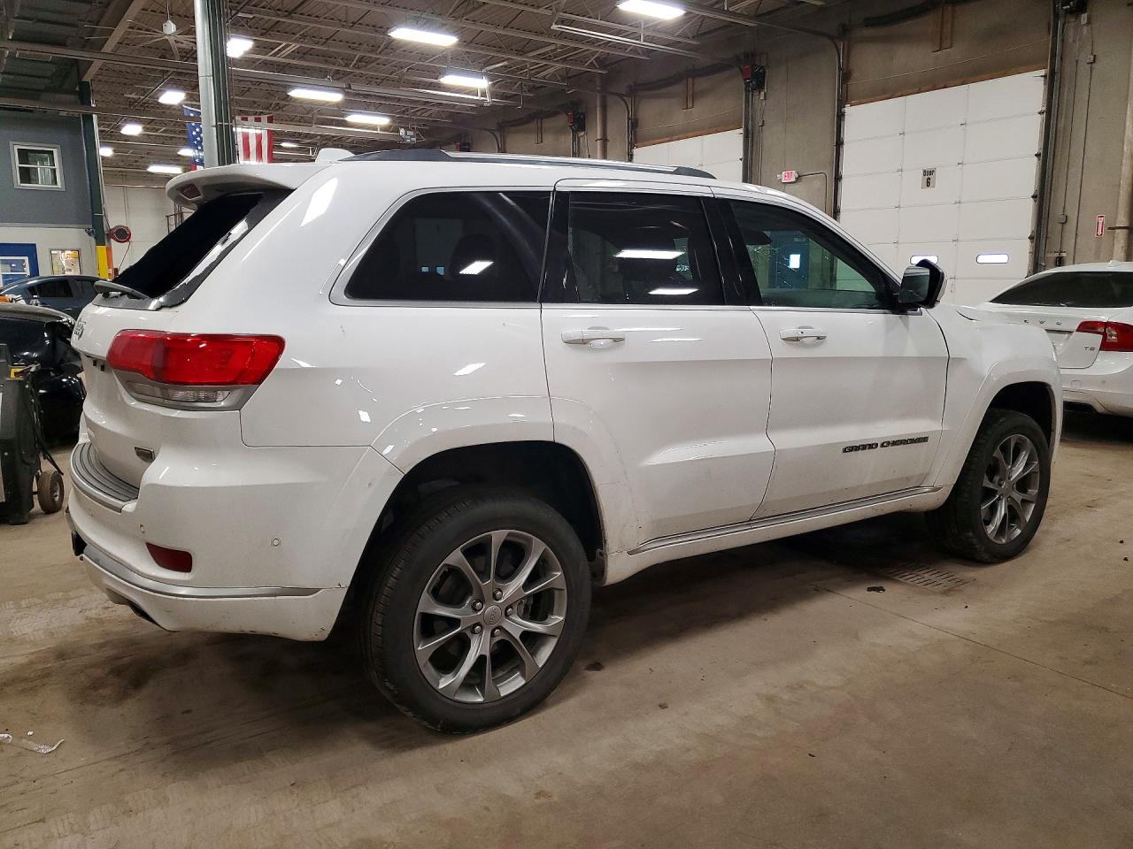 2020 JEEP GRAND CHEROKEE SUMMIT photo 3