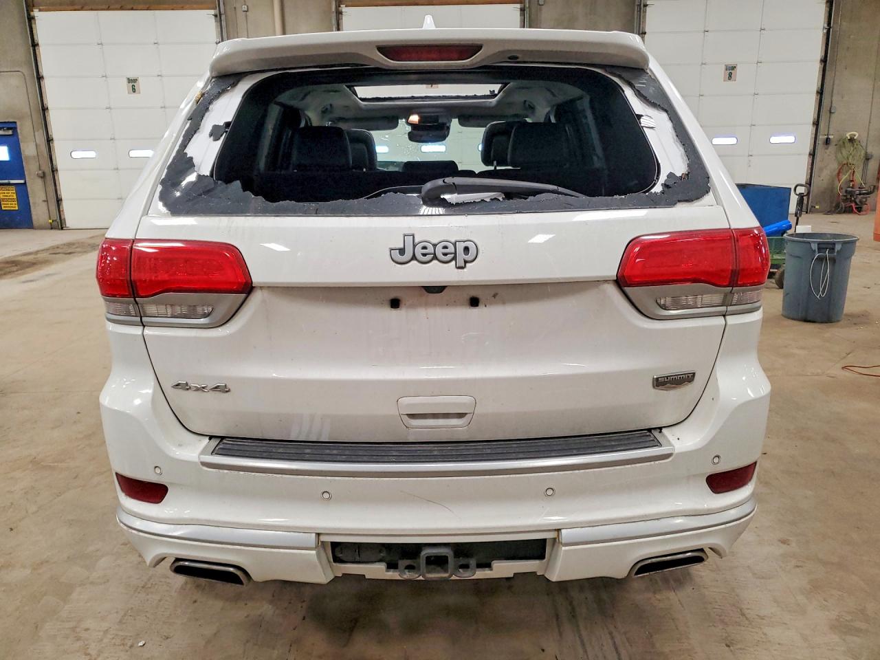 2020 JEEP GRAND CHEROKEE SUMMIT photo 6