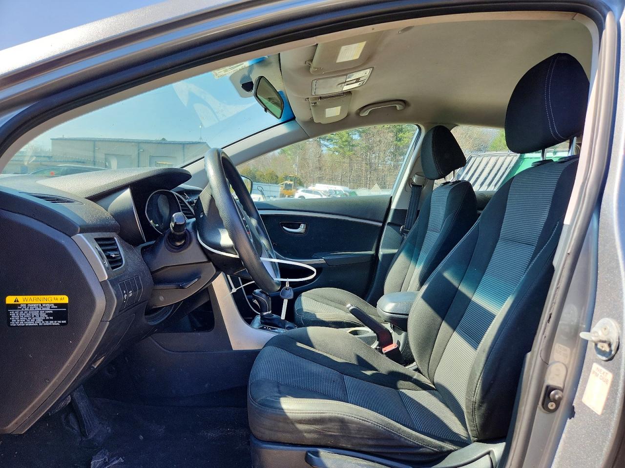2017 HYUNDAI ELANTRA GT BASE photo 19