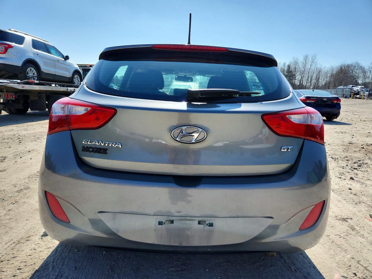 2017 HYUNDAI ELANTRA GT BASE photo 16