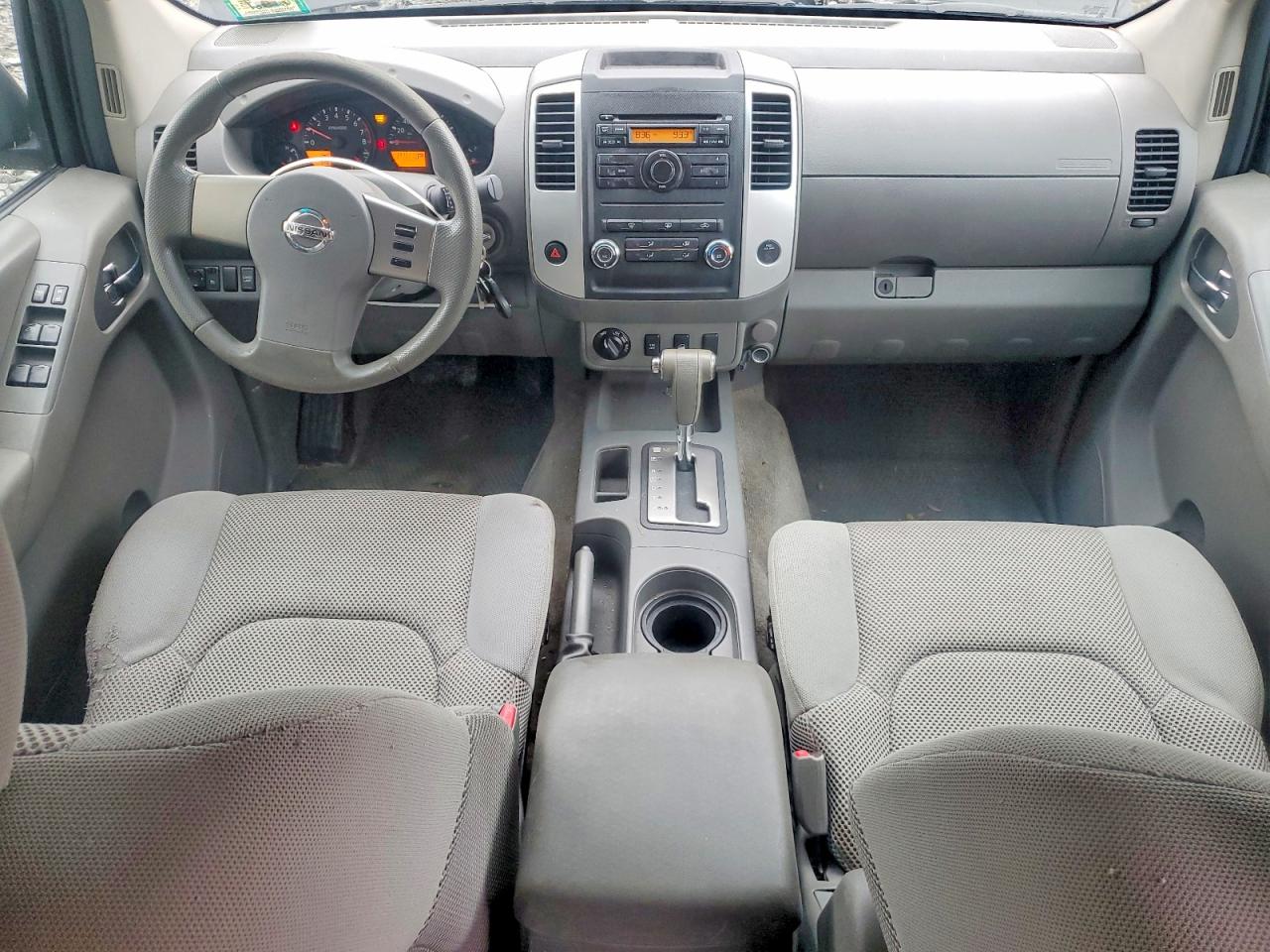 2010 NISSAN FRONTIER SE V6 photo 15