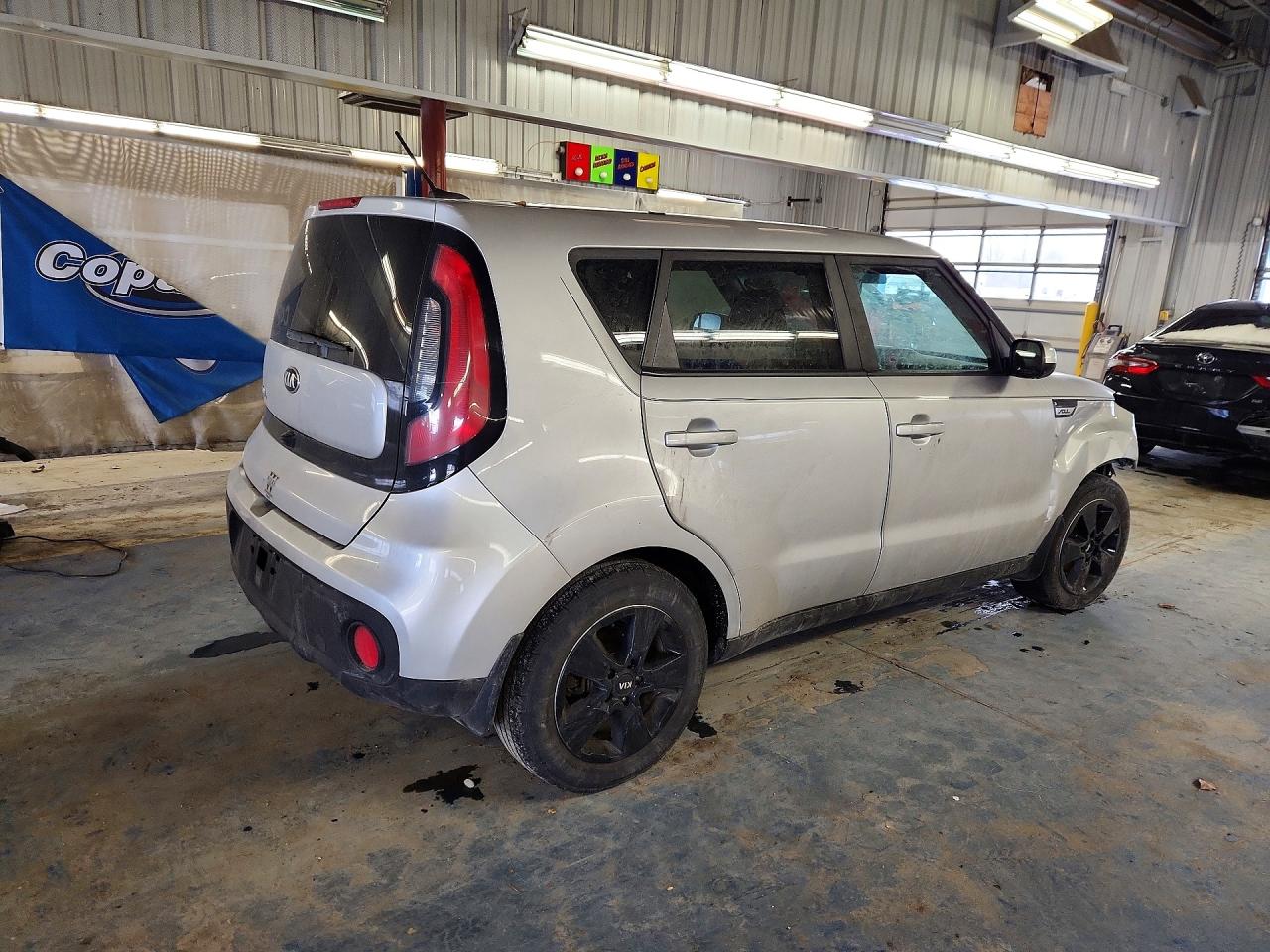 2017 KIA SOUL BASE photo 5