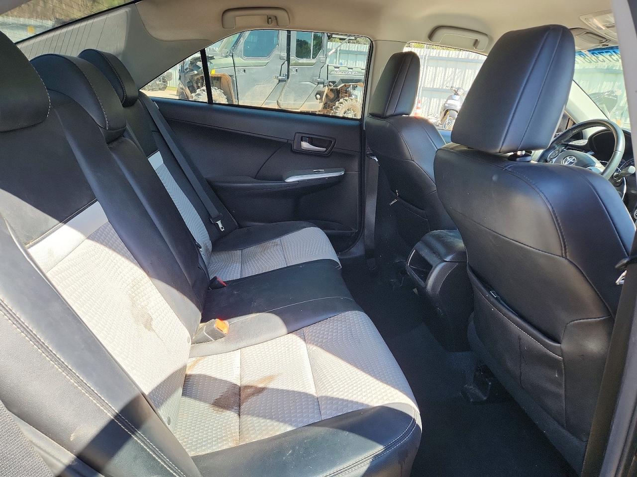 2014 TOYOTA CAMRY SE photo 10