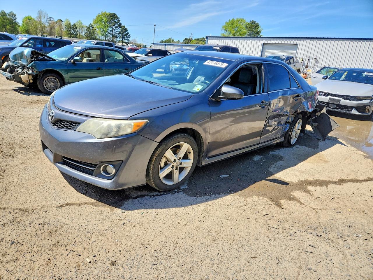 2014 TOYOTA CAMRY