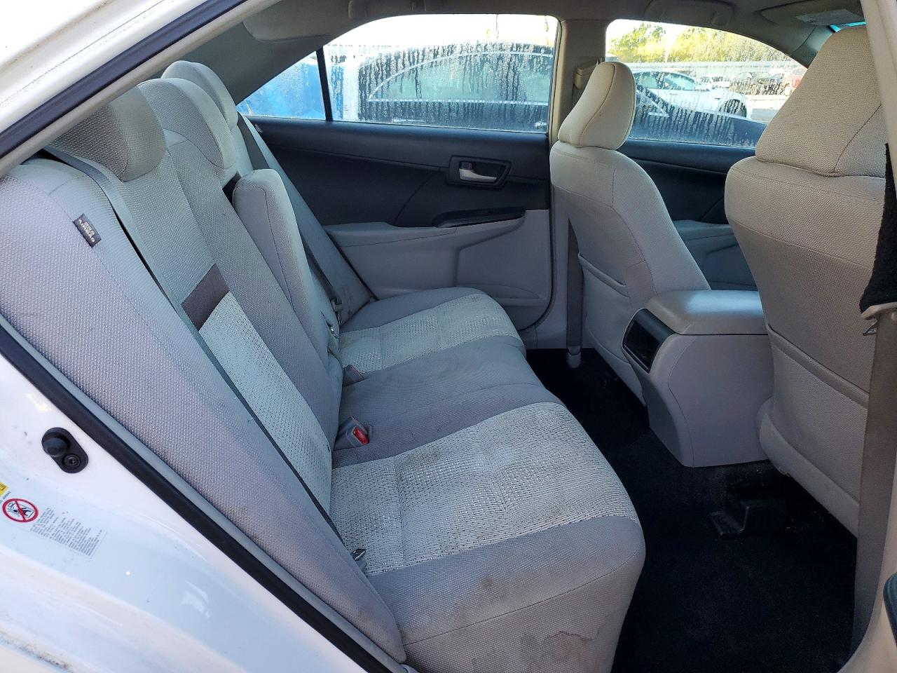 2013 TOYOTA CAMRY LE photo 19