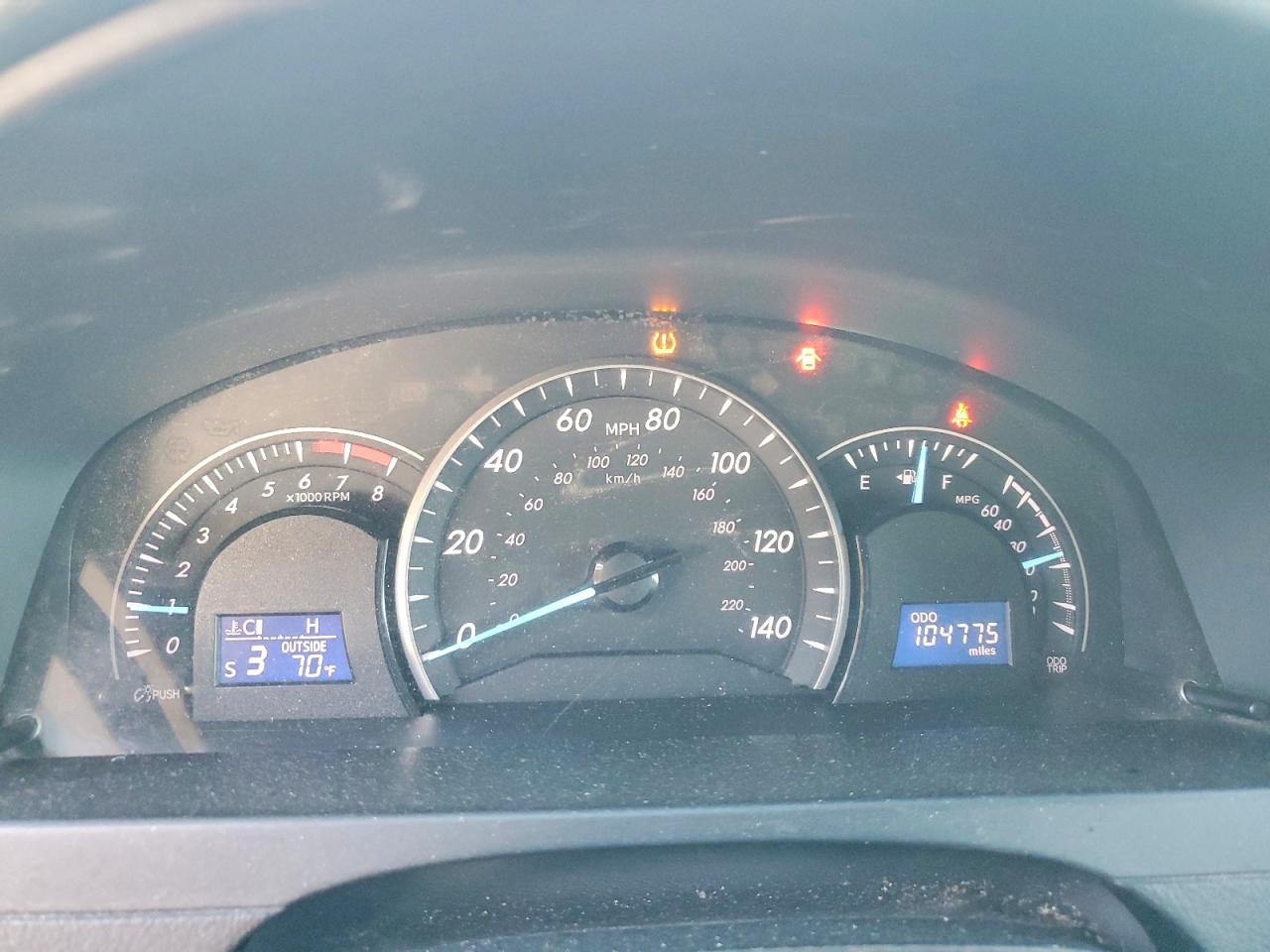 2013 TOYOTA CAMRY LE photo 17