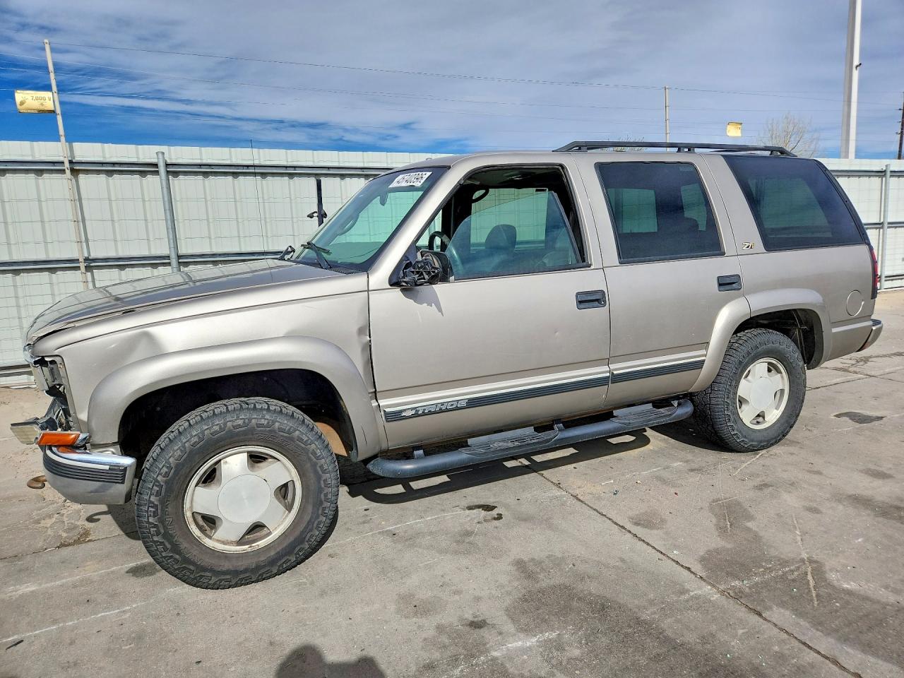 2000 CHEVROLET TAHOE