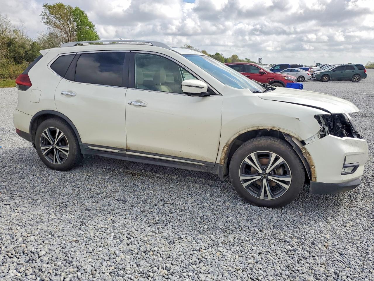 2018 NISSAN ROGUE SL photo 4