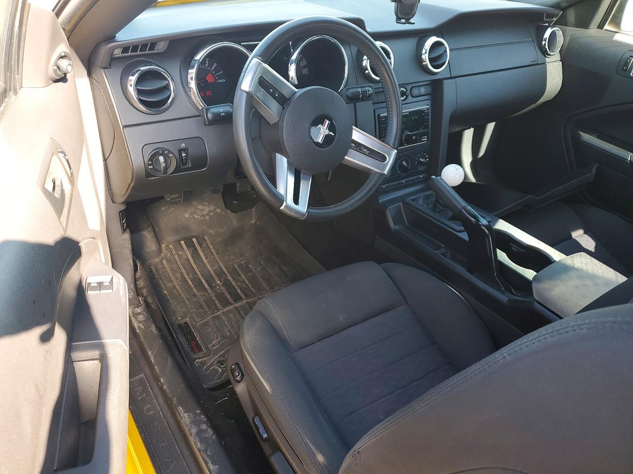 2005 FORD MUSTANG GT photo 15