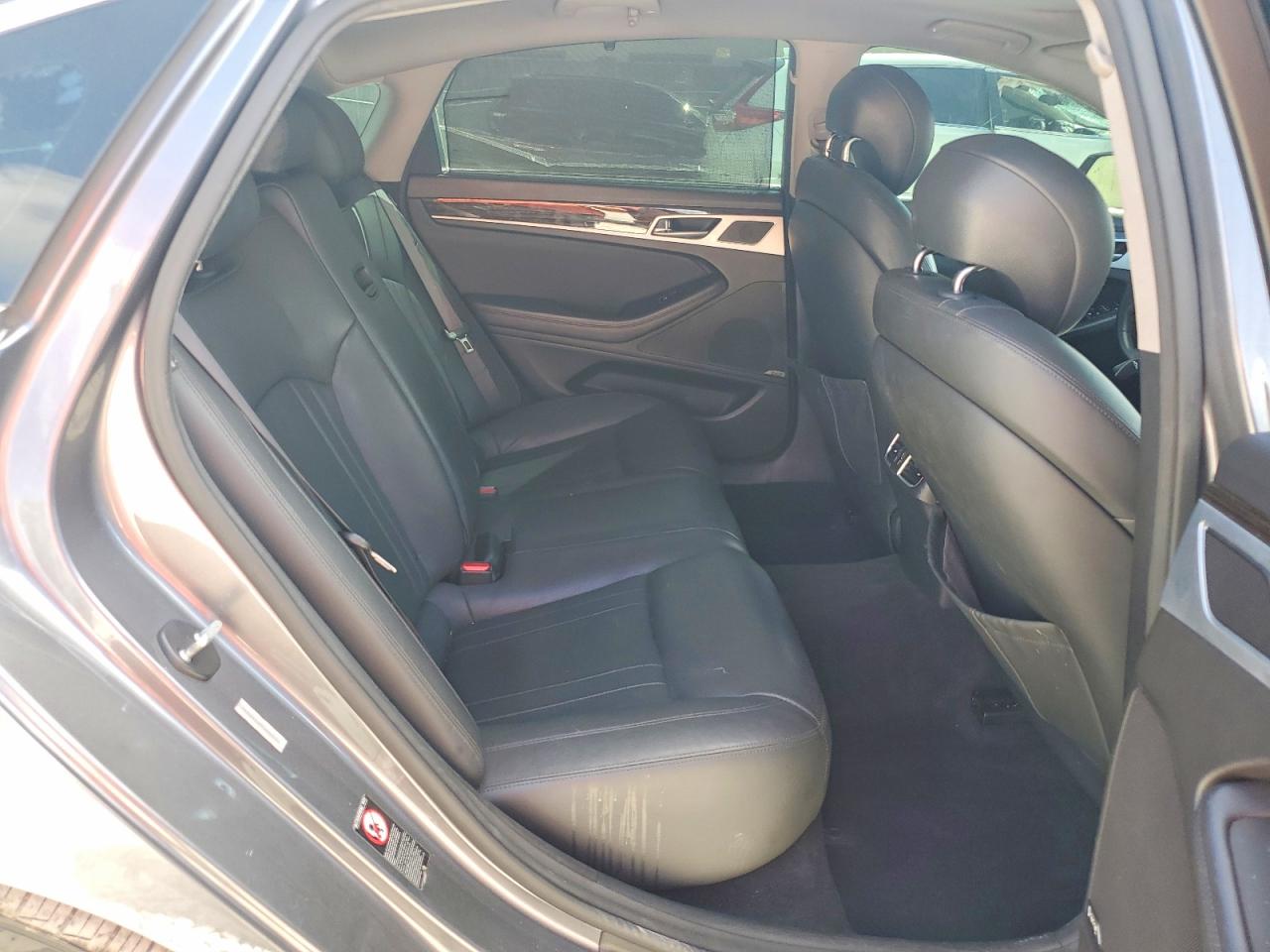 2015 HYUNDAI GENESIS 3.8L photo 19